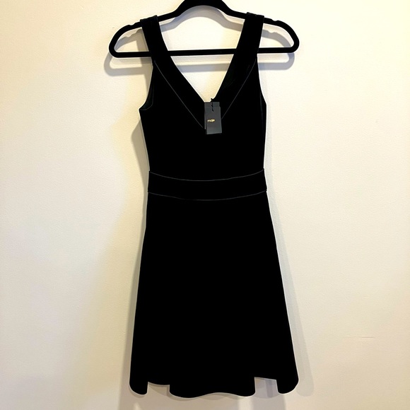 *NWT* Maje Black Velvet Pleated Dress- Size 1 - Picture 2 of 10